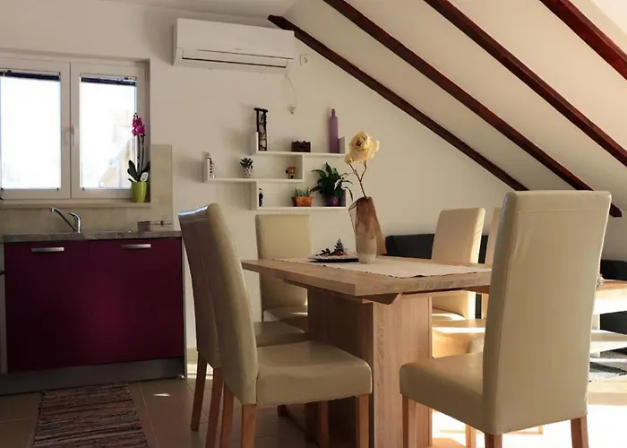 Apartamento Clementina Sunrise-two Bedroom With Terrace And Sea View Big Orebić