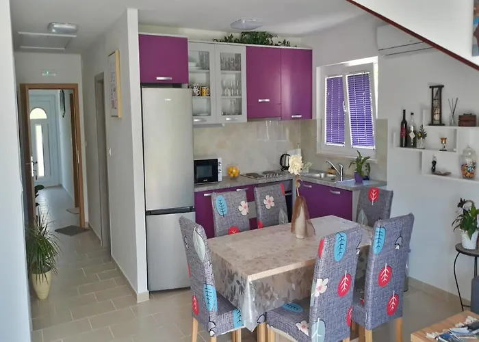 Clementina Sunrise-two Bedroom With Terrace And Sea View Big Apartamento *