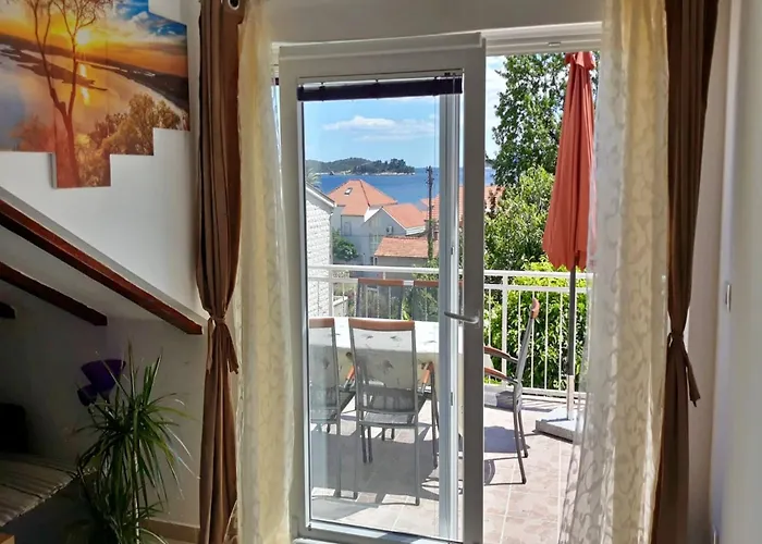 Appartement Clementina Sunrise-two Bedroom With Terrace And Sea View Big Orebić